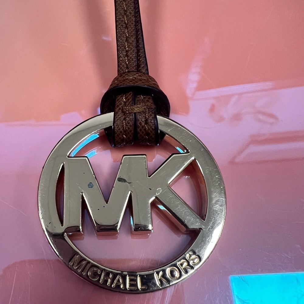 MICHAEL KORS bag charm - Picture 2 of 3
